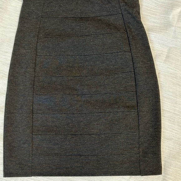 Pencil skirt - Picture 2 of 5